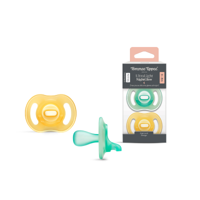 Tommee Tippee 夜光Ultra Light 超輕矽膠安撫奶嘴 (2個裝)
